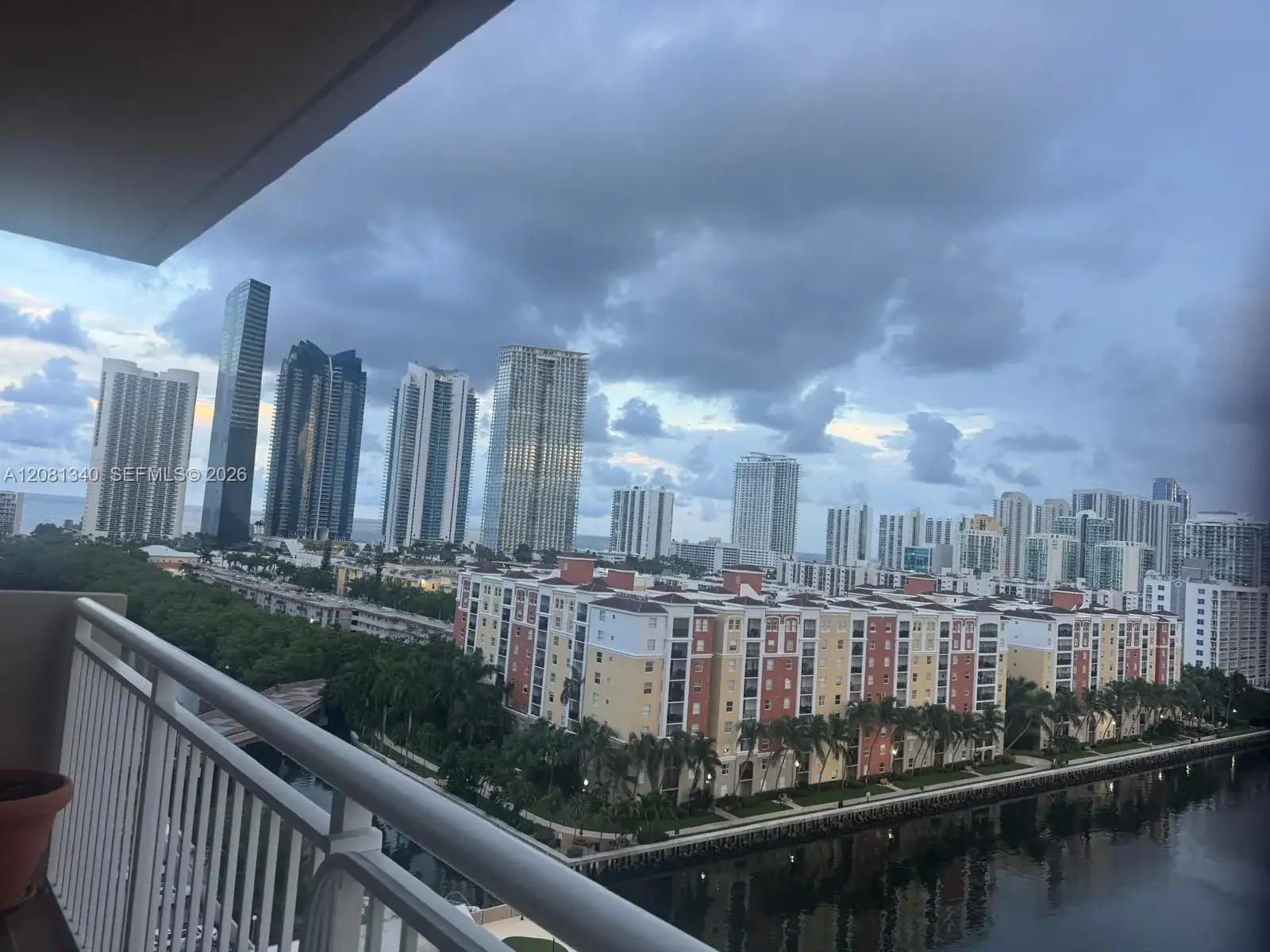 250 174th St # 1420, Sunny Isles Beach FL 33160 photo 4