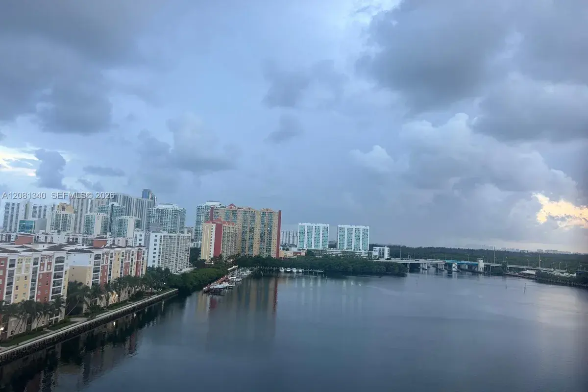 250 174th St # 1420, Sunny Isles Beach FL 33160