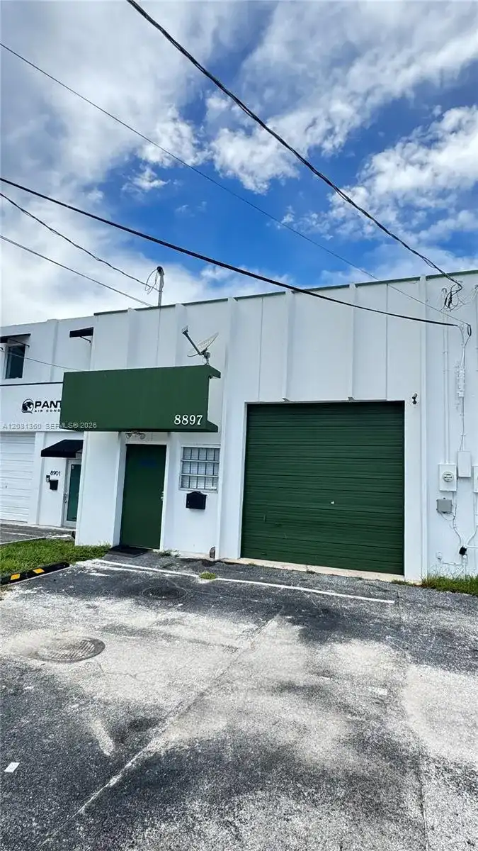 8897 SW 129th St, Miami FL 33176
