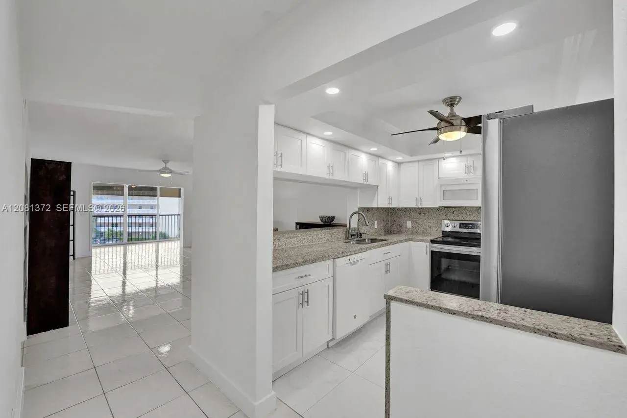 170 SE 5th Ave # 405, Dania Beach FL 33004