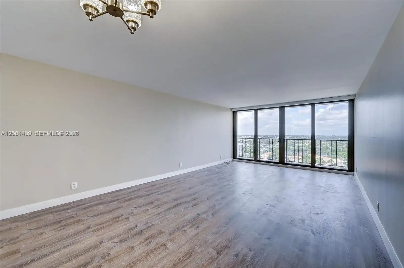 2401 S Ocean Dr # 1906, Hollywood FL 33019 photo 4