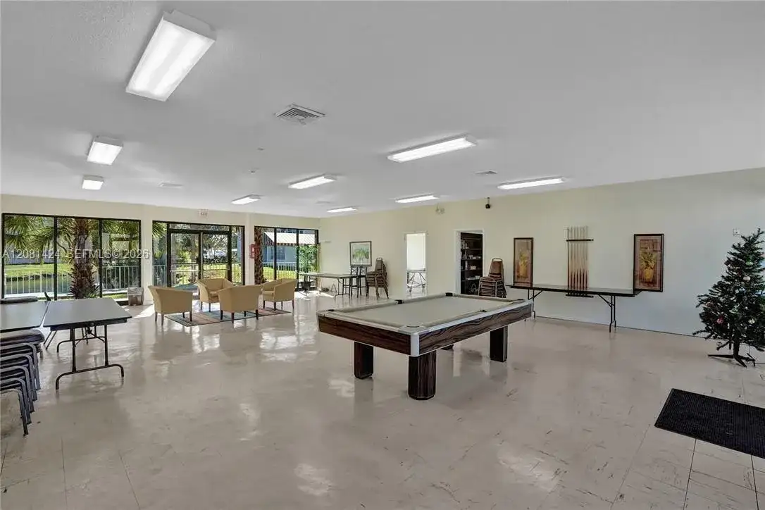 8325 Sunrise Lakes Blvd # 212, Sunrise FL 33322 photo 3