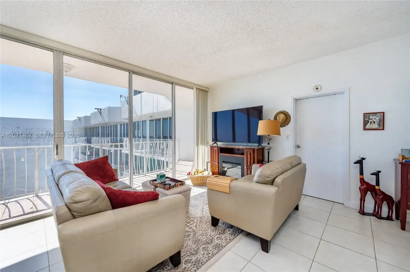 7601 E Treasure Dr, North Bay Village FL 33141 photo 3