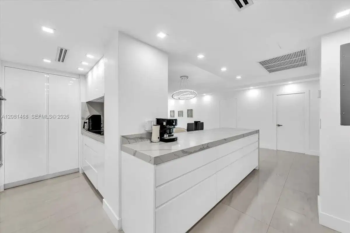 9801 Collins Ave # 5U, Bal Harbour FL 33154 photo 2