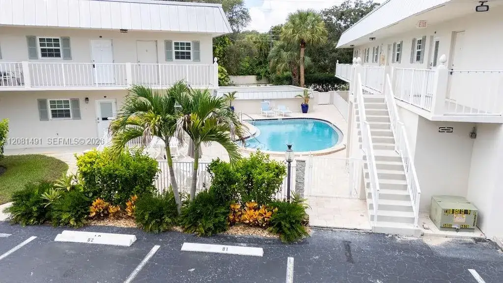 900 Jasmine Ln # 105A, Vero Beach FL 32963 photo 3