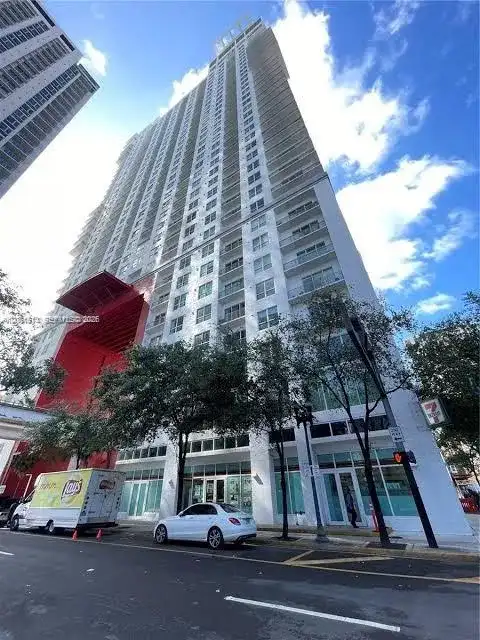 133 NE 2nd Ave, Miami FL 33132