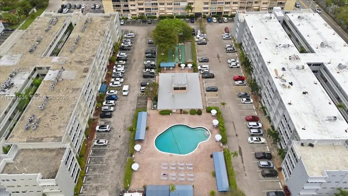 330 SE 2nd St # 501G, Hallandale Beach FL 33009 photo 5