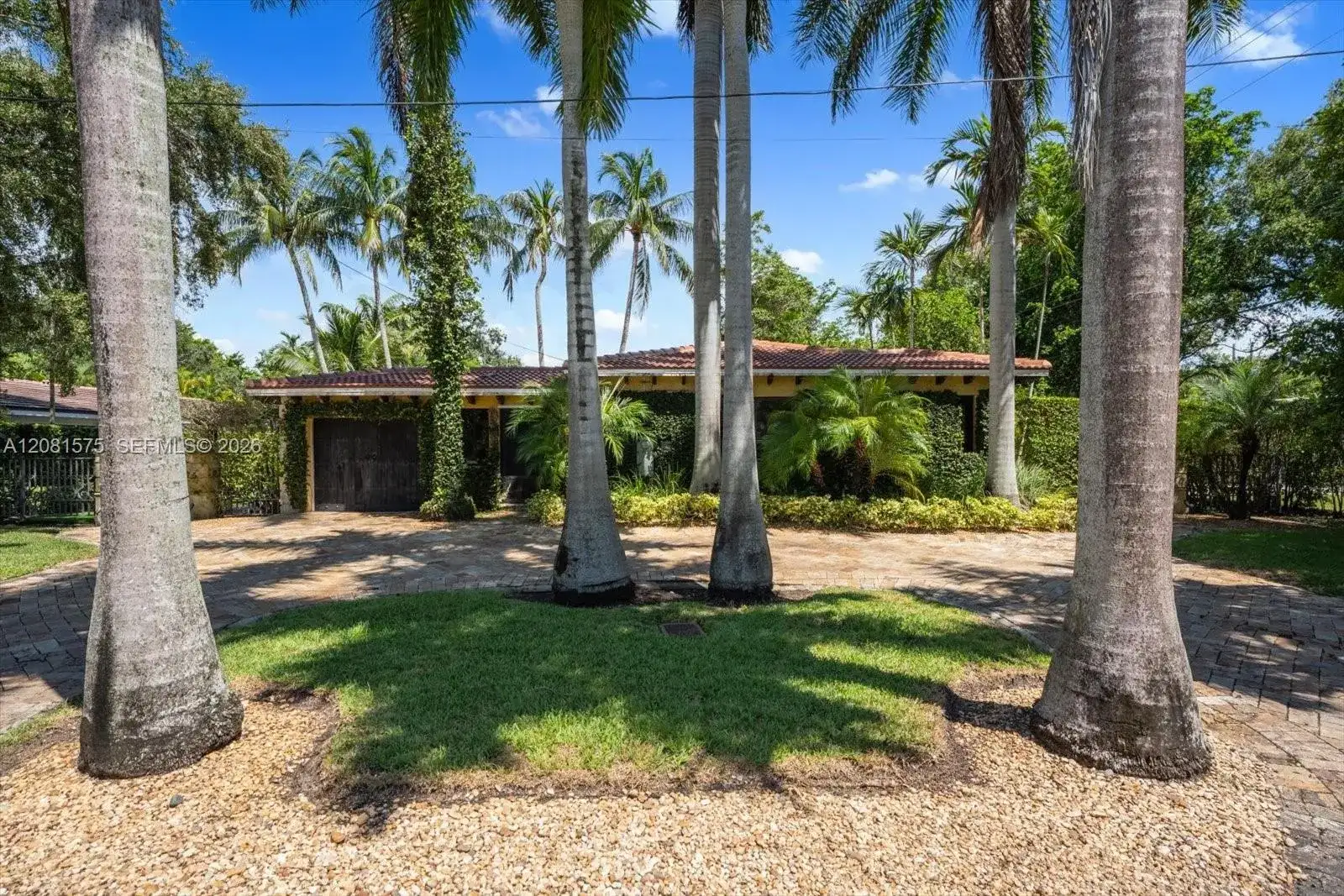 9204 NE 10th Ave, Miami Shores FL 33138 photo 2