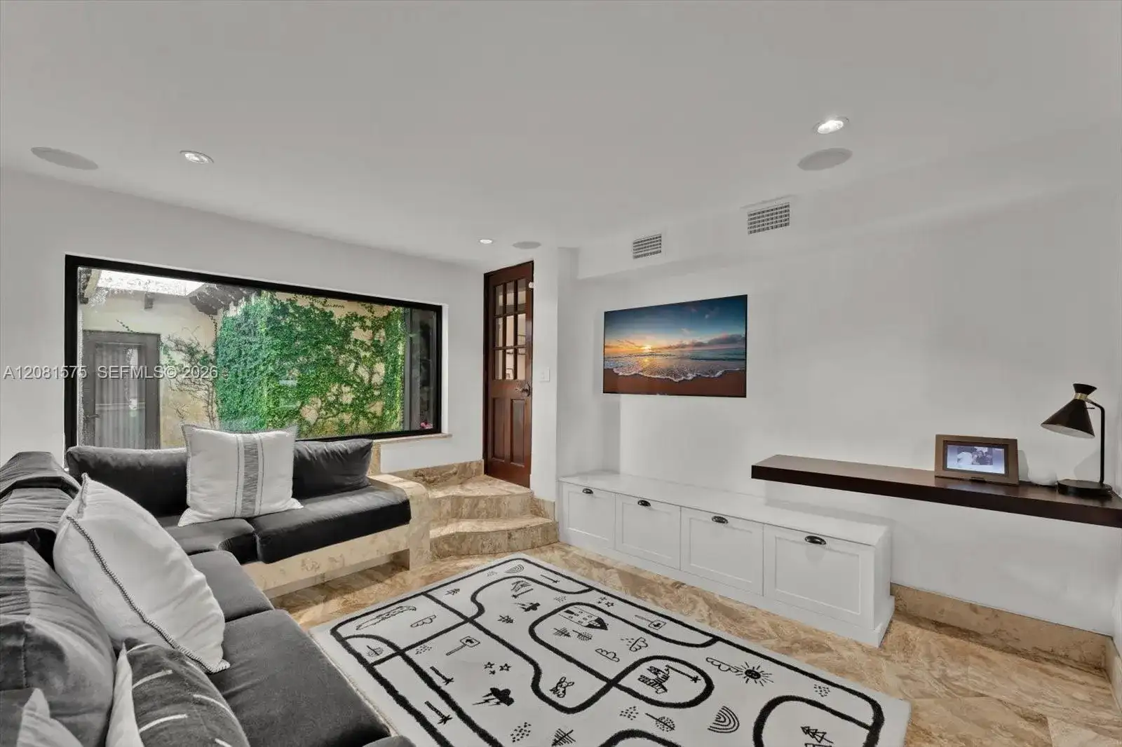 9204 NE 10th Ave, Miami Shores FL 33138 photo 5
