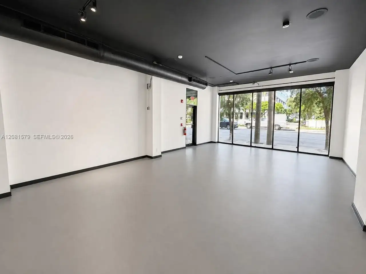 2716 S Dixie Hwy # 101, West Palm Beach FL 33405 photo 2