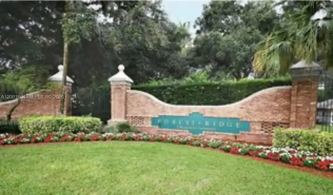 2957 Myrtle Oak Cir, Davie FL 33328
