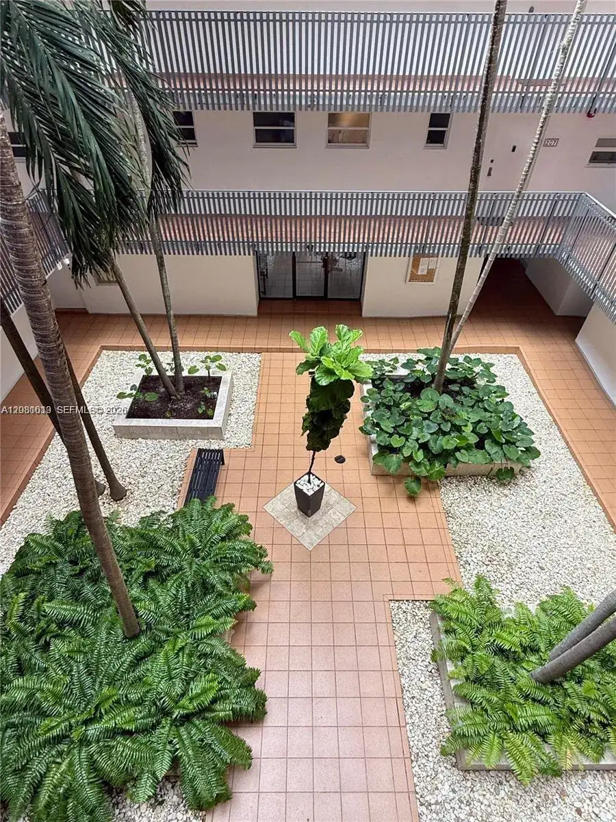 100 Ocean Lane Dr # 303, Key Biscayne FL 33149 photo 2