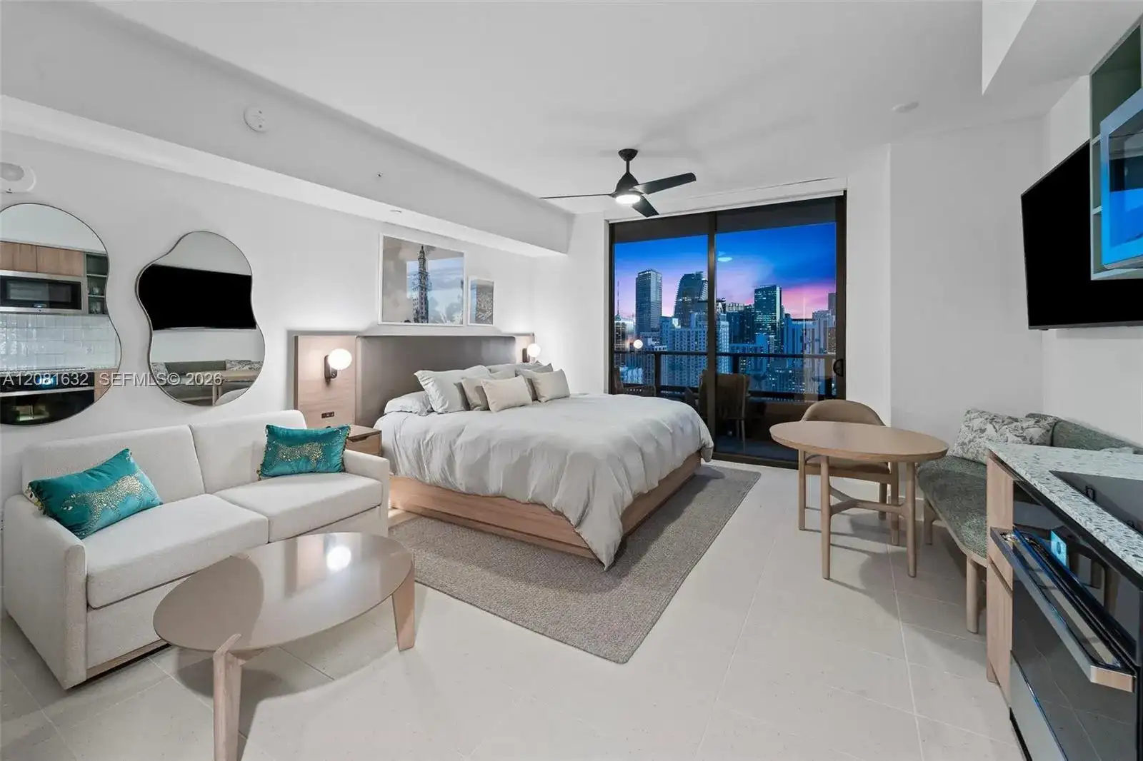 159 NE 6th St # 3210, Miami FL 33132 photo 3