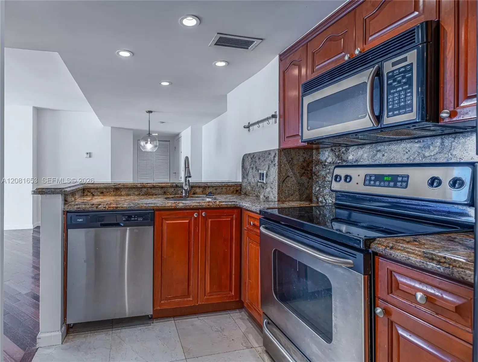 770 Claughton Island Dr # 1603, Miami FL 33131 photo 3