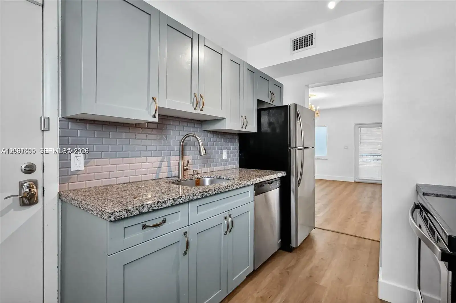 7207 Bay Dr # 25, Miami Beach FL 33141 photo 3
