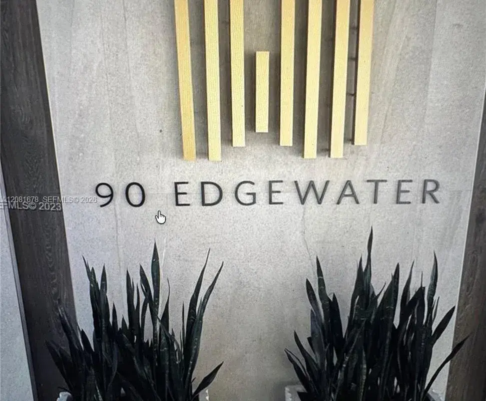 90 Edgewater Dr # 121, Coral Gables FL 33133