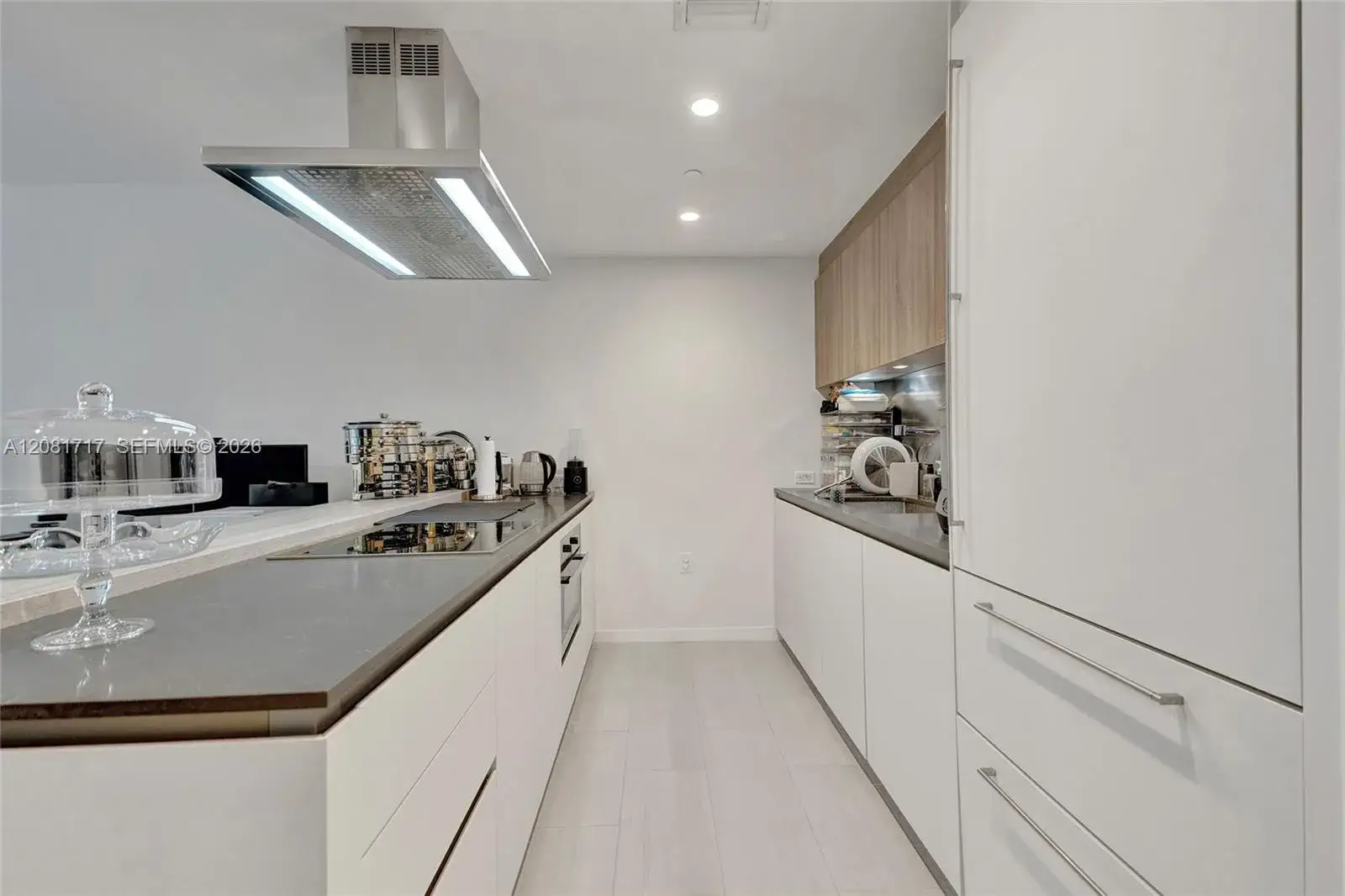 1000 Brickell Plz # 3105, Miami FL 33131