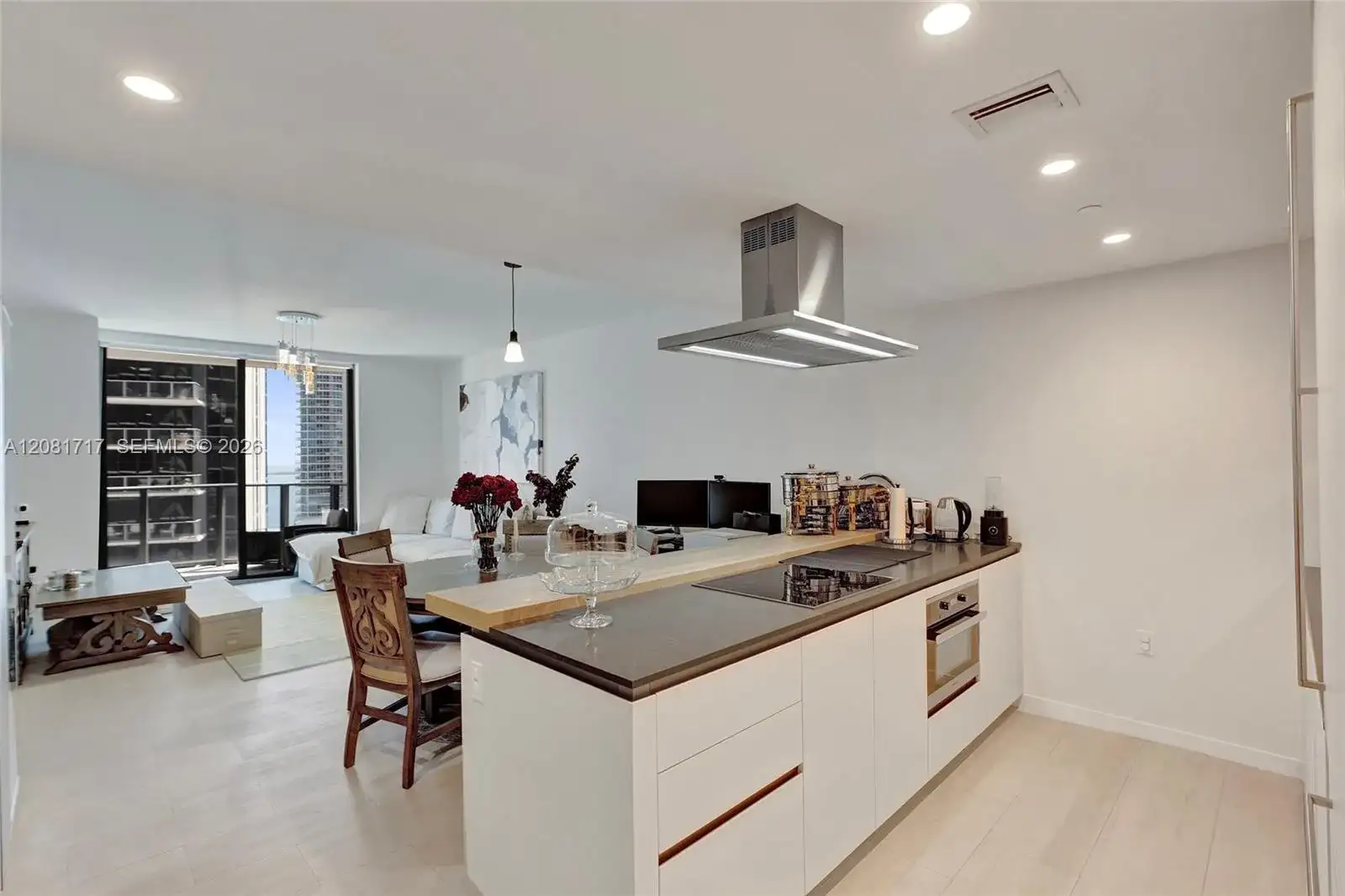 1000 Brickell Plz # 3105, Miami FL 33131 photo 4