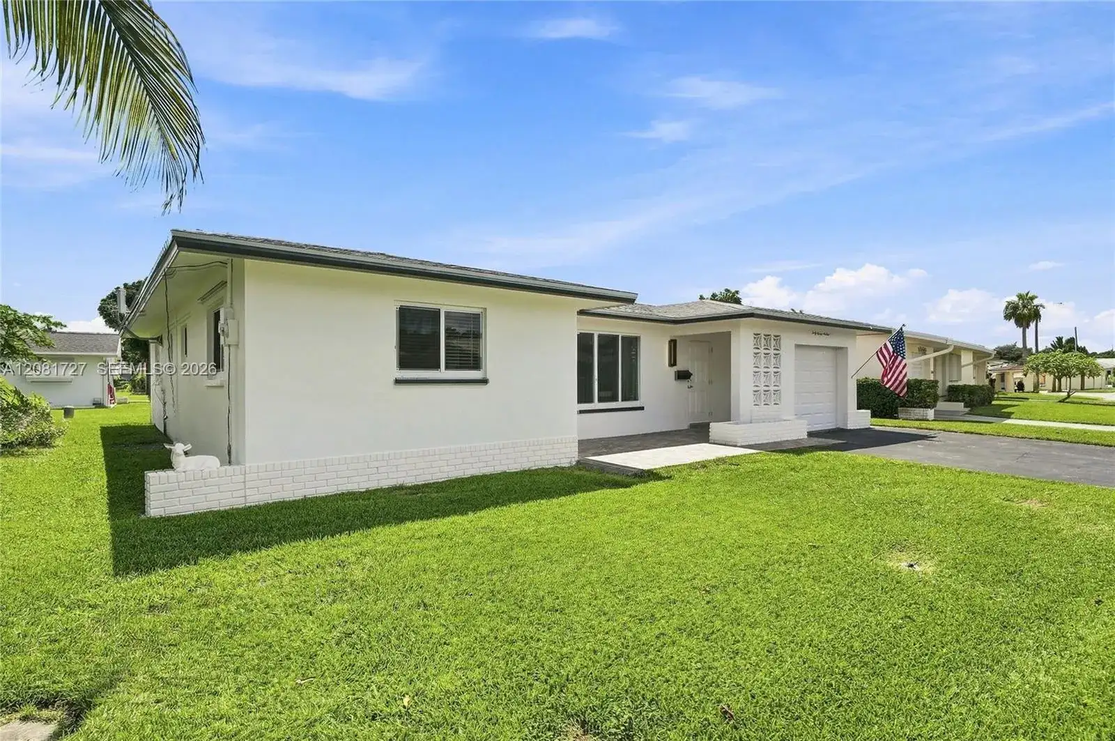 4716 NW 48th Ave, Tamarac FL 33319 photo 2