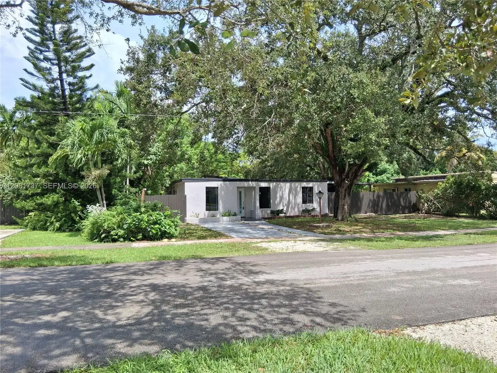 1535 NE 139 St, North Miami FL 33161 photo 4