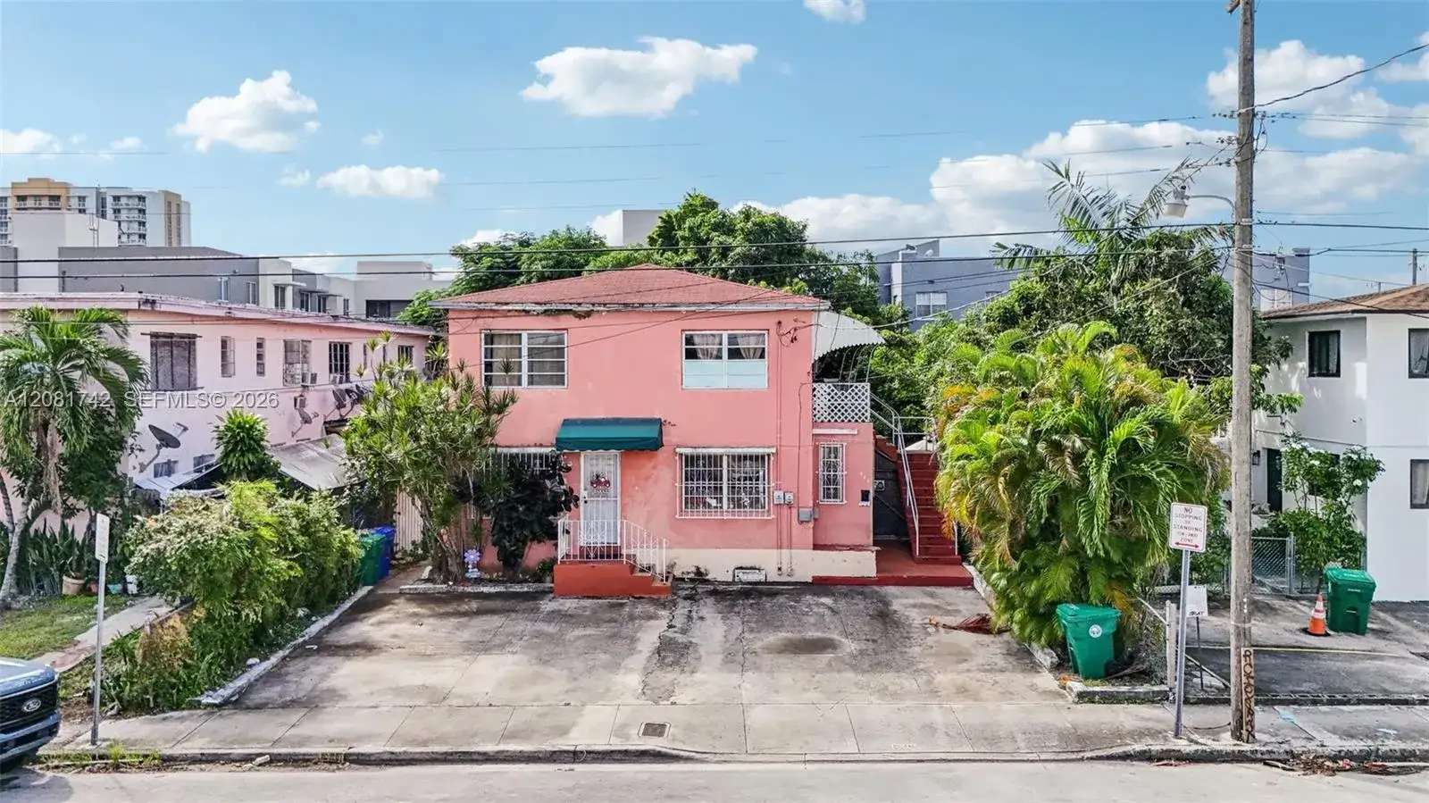 984 SW 6th St, Miami FL 33130 photo 3
