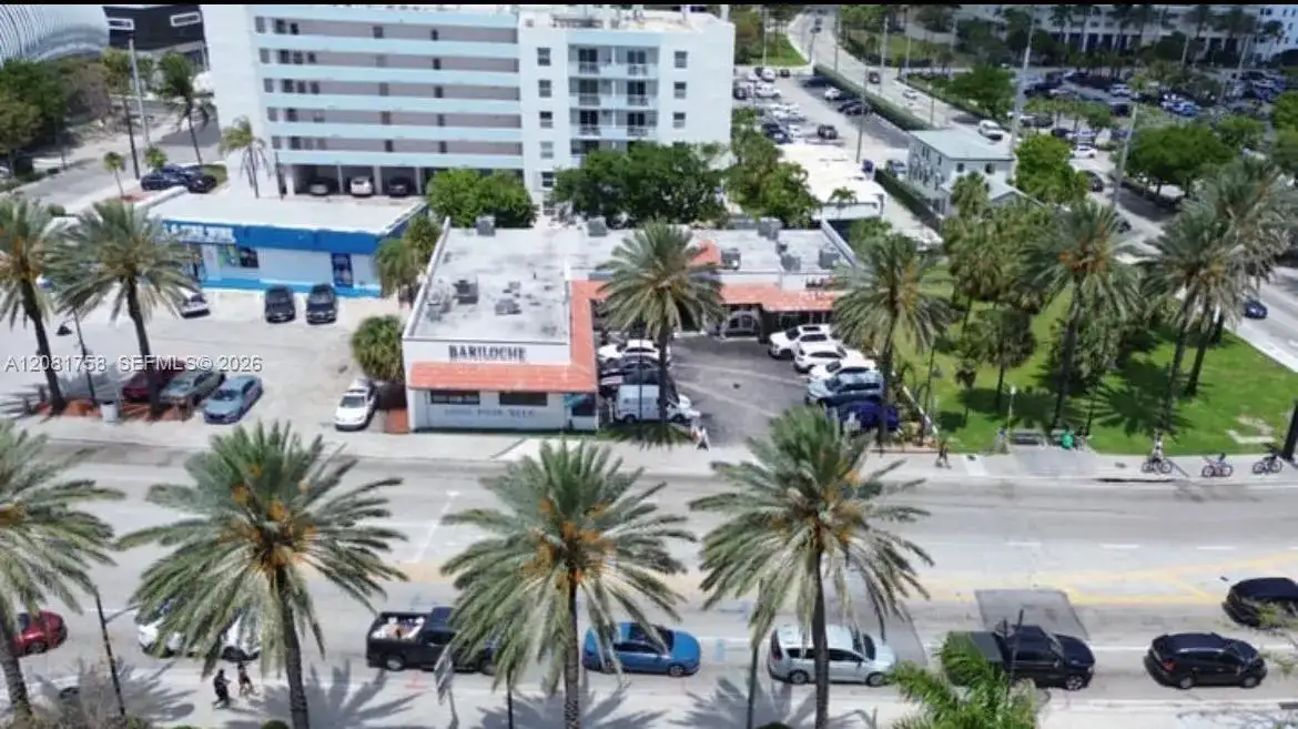 2915 E Las Olas Blvd, Fort Lauderdale FL 33316 photo 3