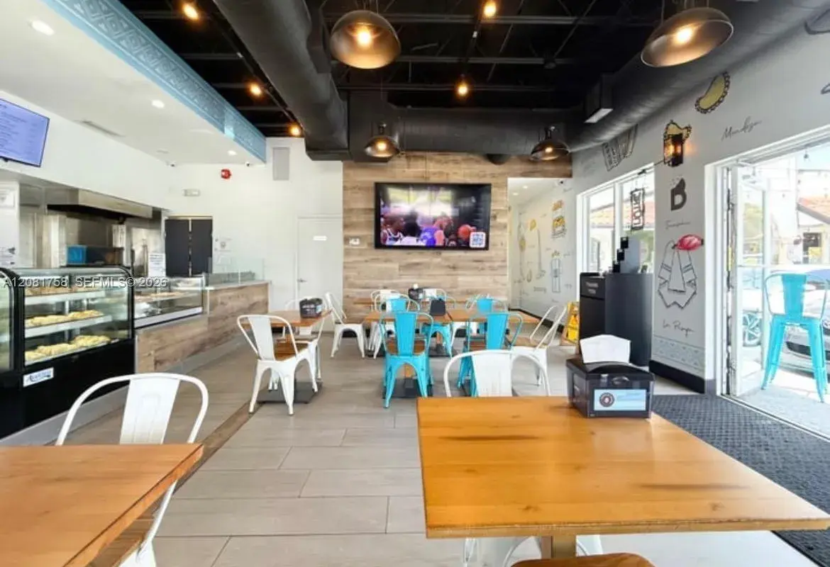 2915 E Las Olas Blvd, Fort Lauderdale FL 33316