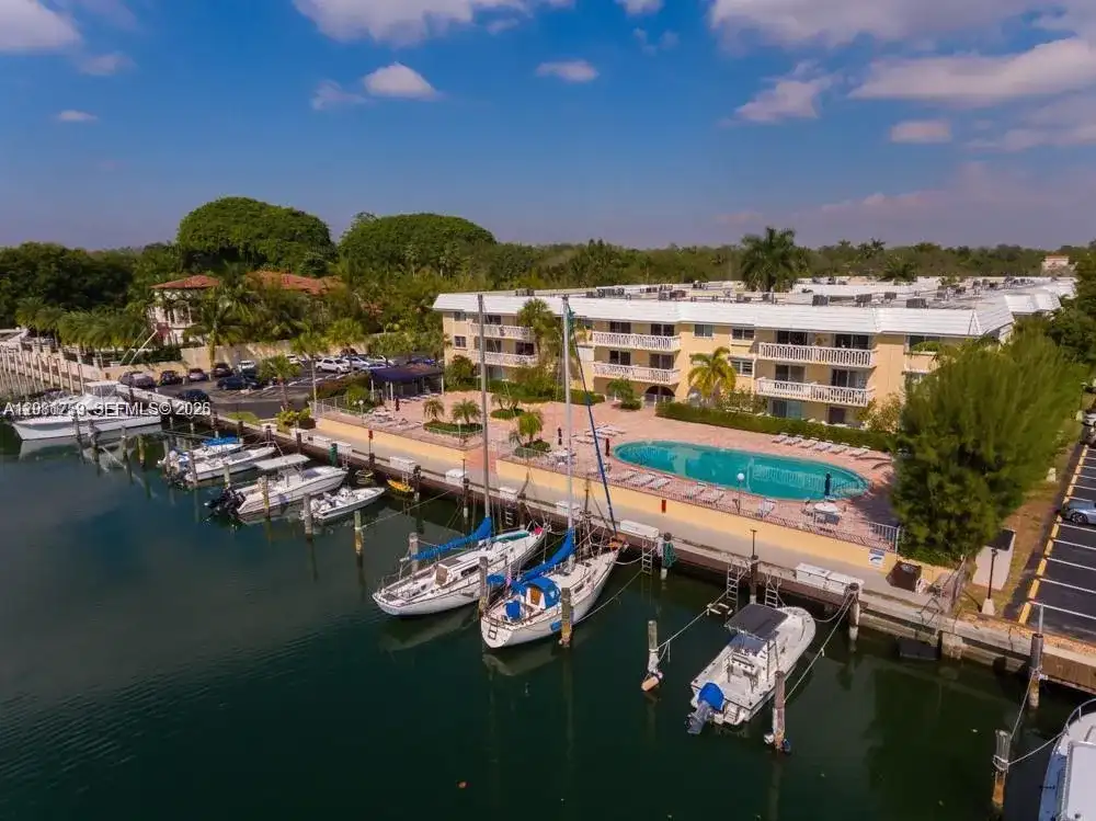 100 Edgewater Dr # 305, Coral Gables FL 33133