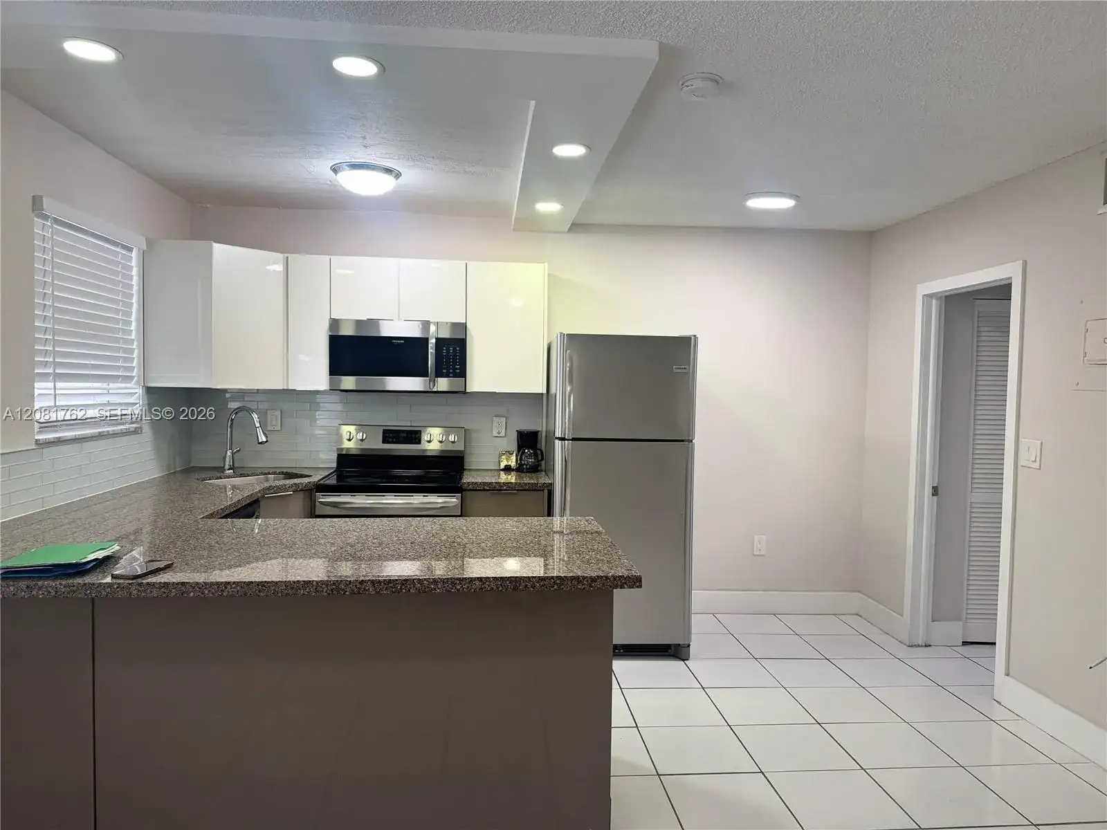 1975 NE 135th St # 3E, North Miami FL 33181 photo 2