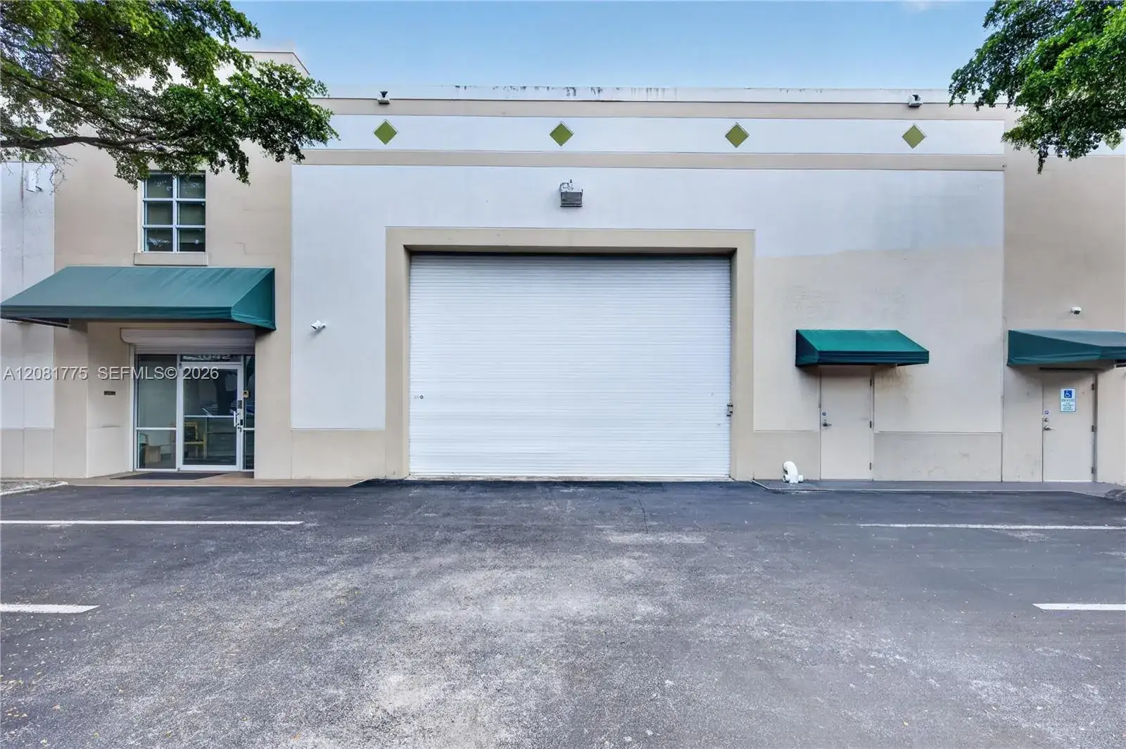 3042 NW 82nd Ave, Doral FL 33122