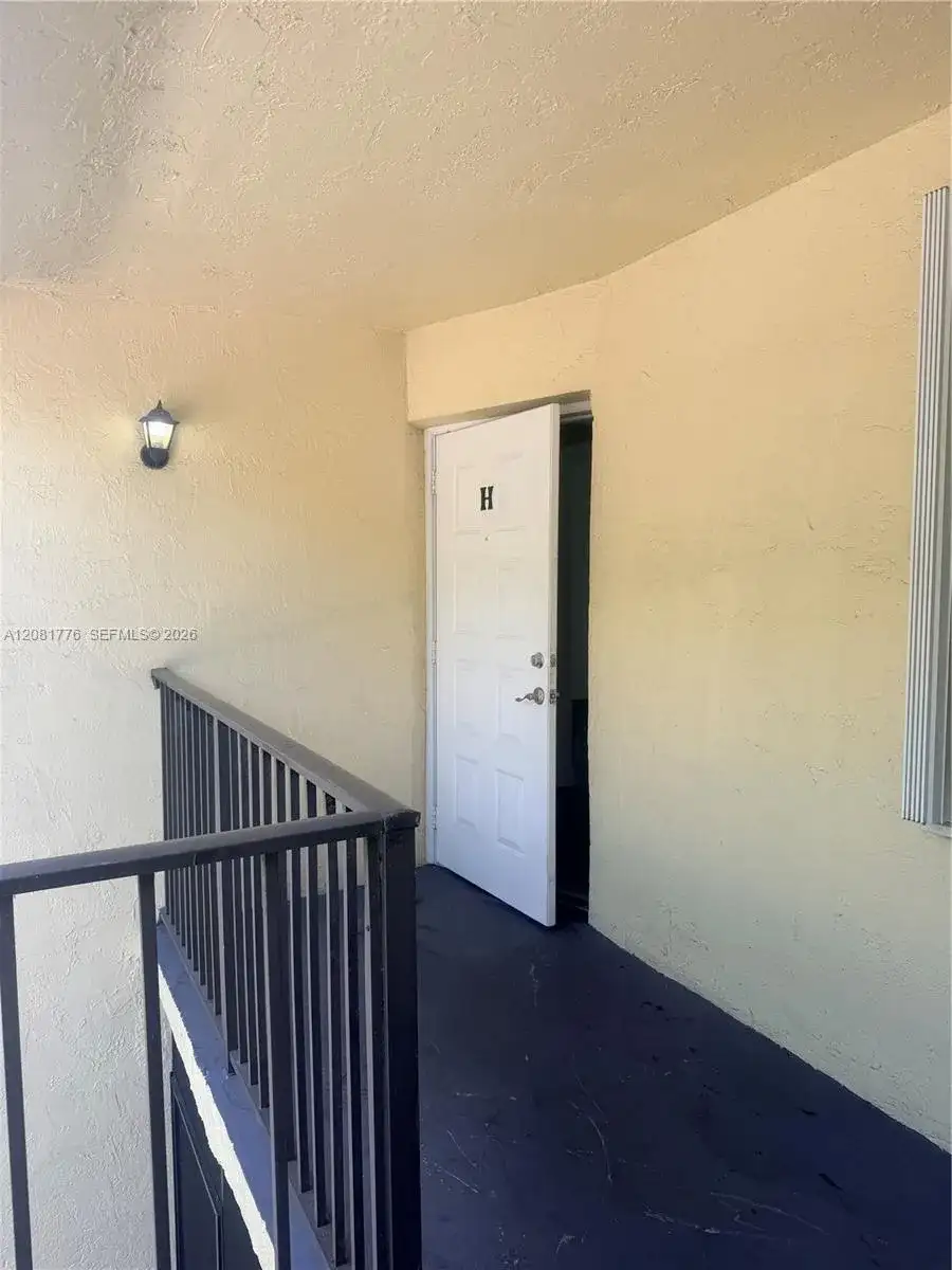 950 Constitution Dr # 950H, Homestead FL 33034 photo 2
