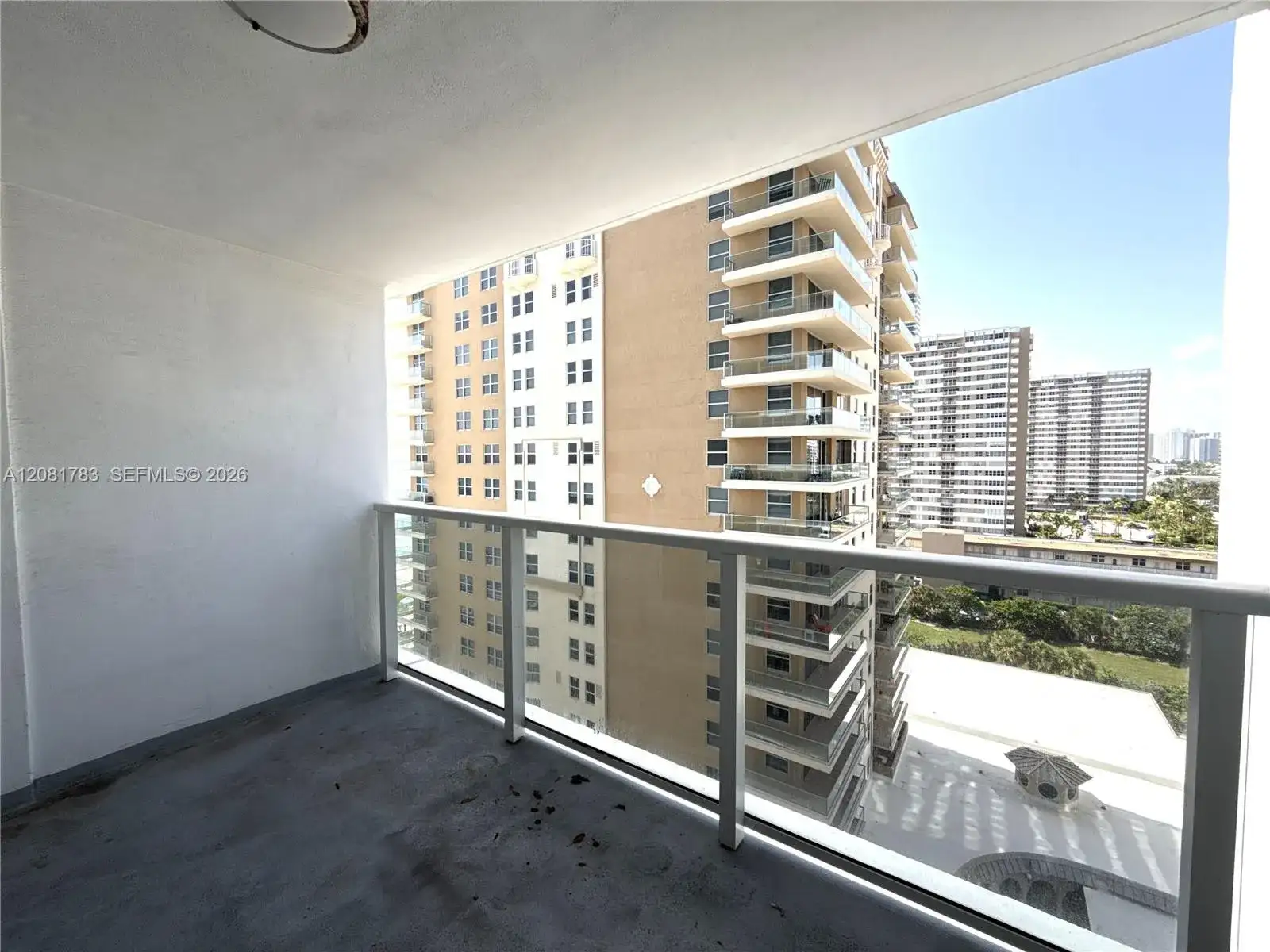 1904 S Ocean Dr # 1206, Hallandale Beach FL 33009 photo 2