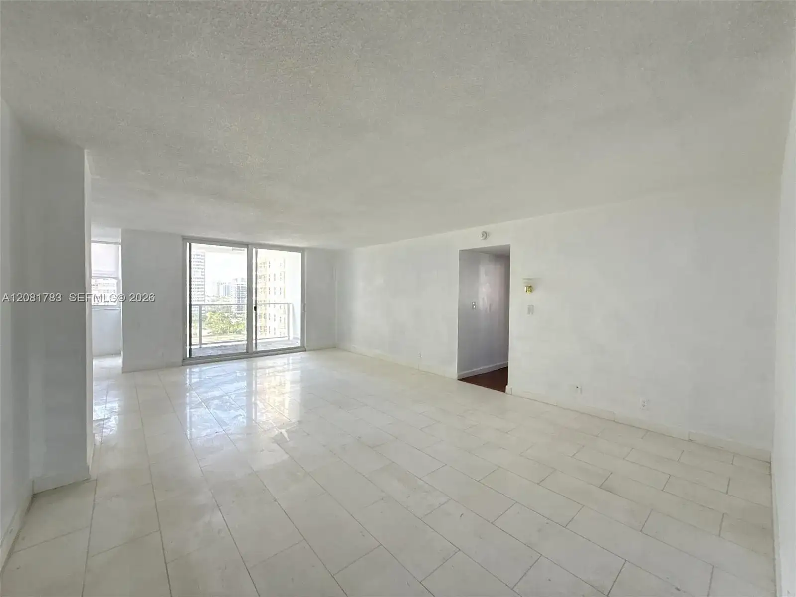 1904 S Ocean Dr # 1206, Hallandale Beach FL 33009 photo 4