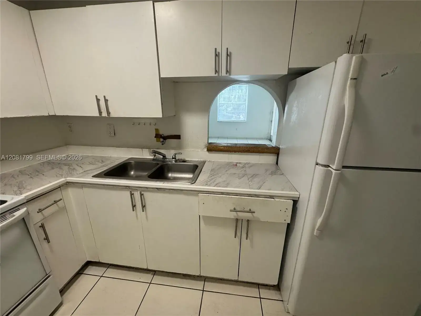 5755 W 20th Ave # 201, Hialeah FL 33012 photo 2