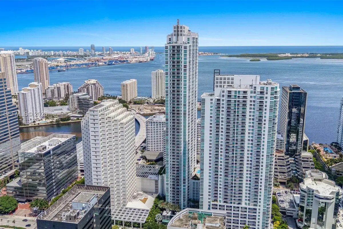 950 Brickell Bay Dr # 3111, Miami FL 33131