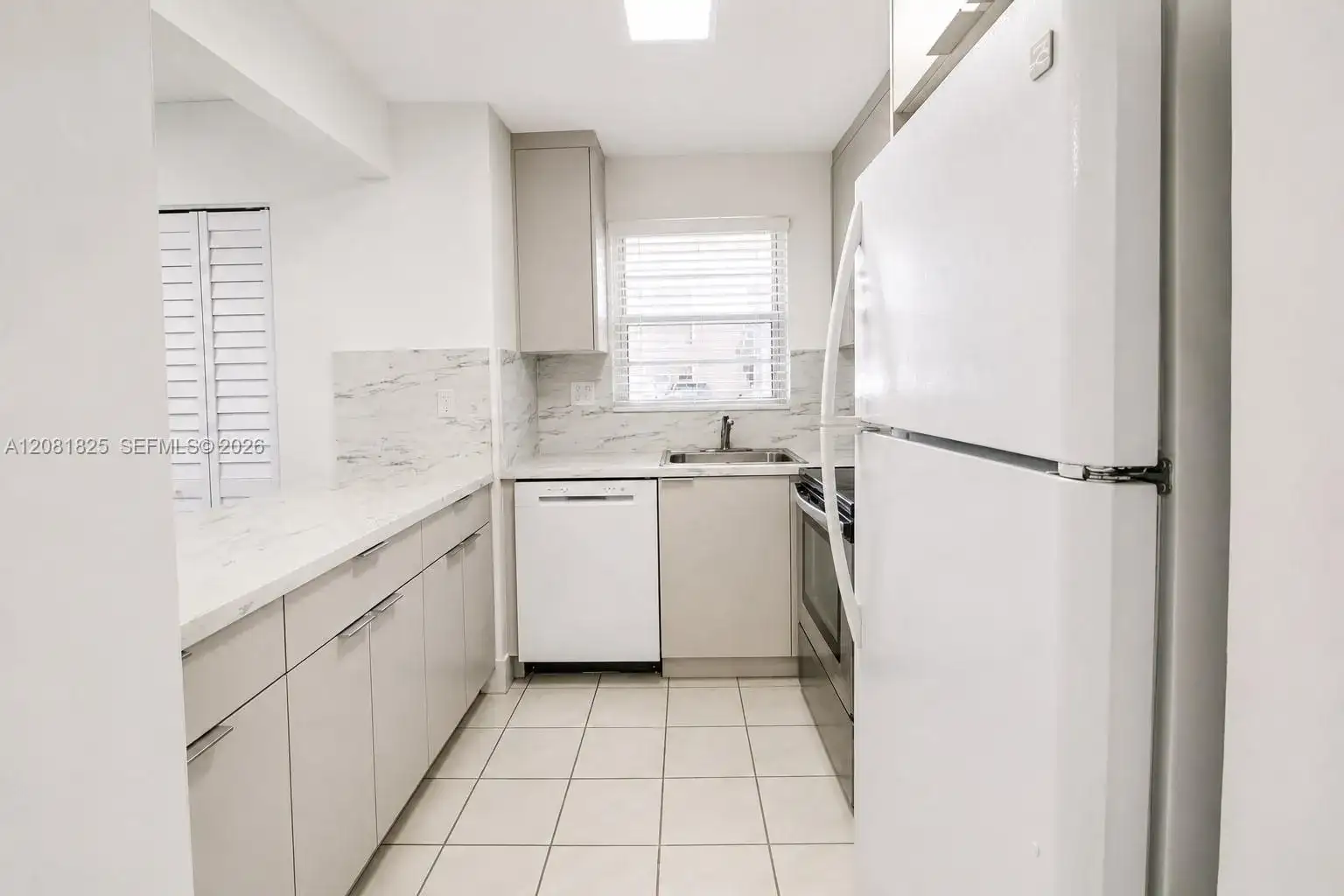 8895 Fontainebleau Blvd # 103, Miami FL 33172 photo 3