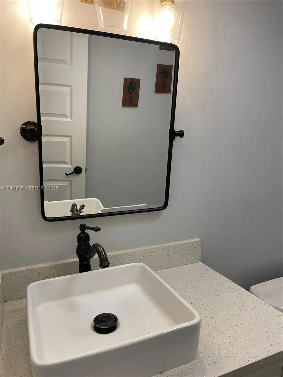 8233 Harding Ave # 707, Miami Beach FL 33141 photo 2