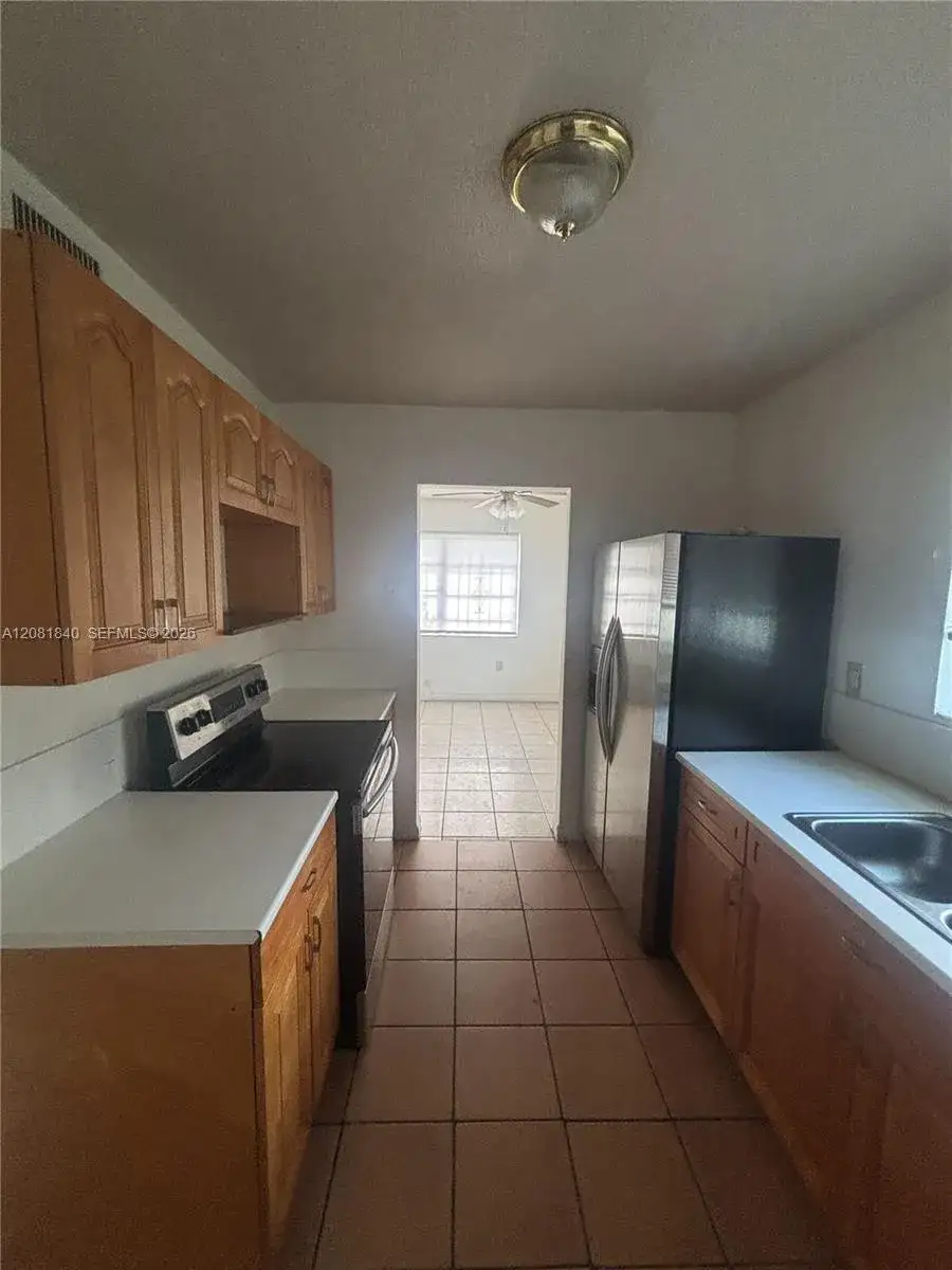 15813 NW 38th Pl # 15813, Miami Gardens FL 33054 photo 2