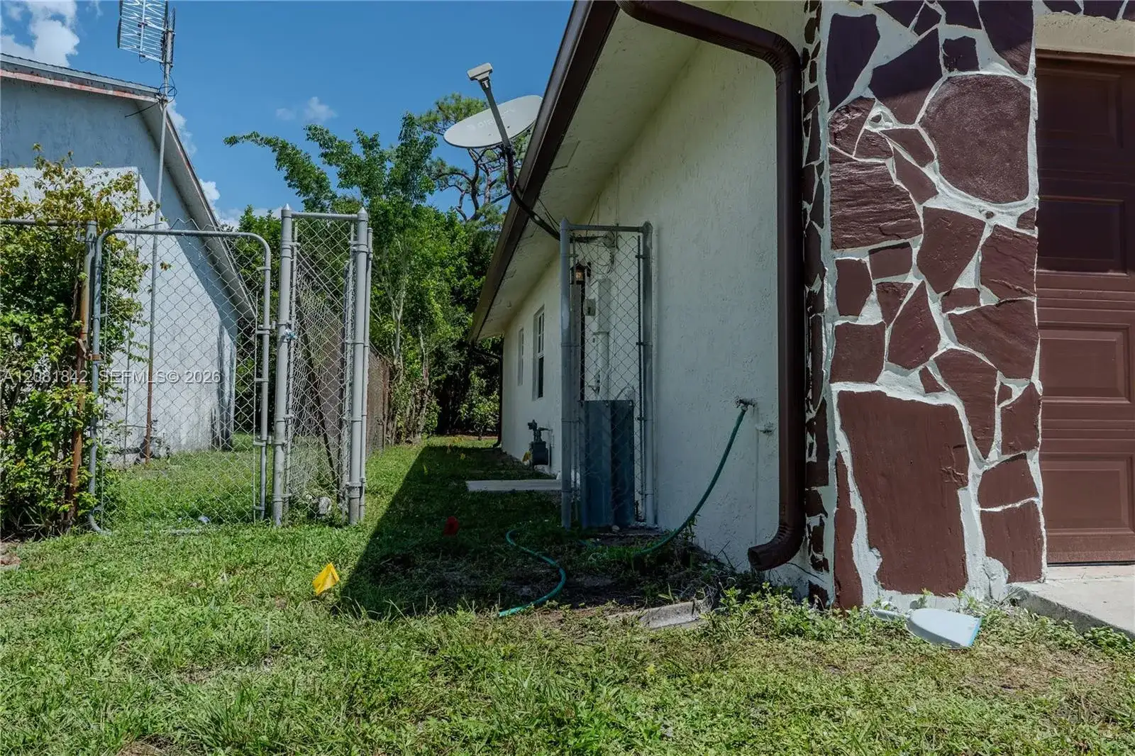 4513 Blue Pine Cir, Lake Worth FL 33463 photo 4