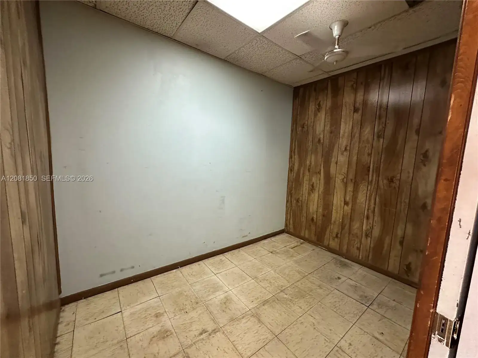 17122 W Dixie Hwy, North Miami Beach FL 33160 photo 5
