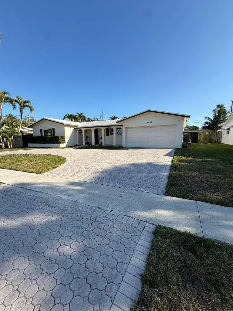 4450 NW 9th St, Coconut Creek FL 33066 photo 4