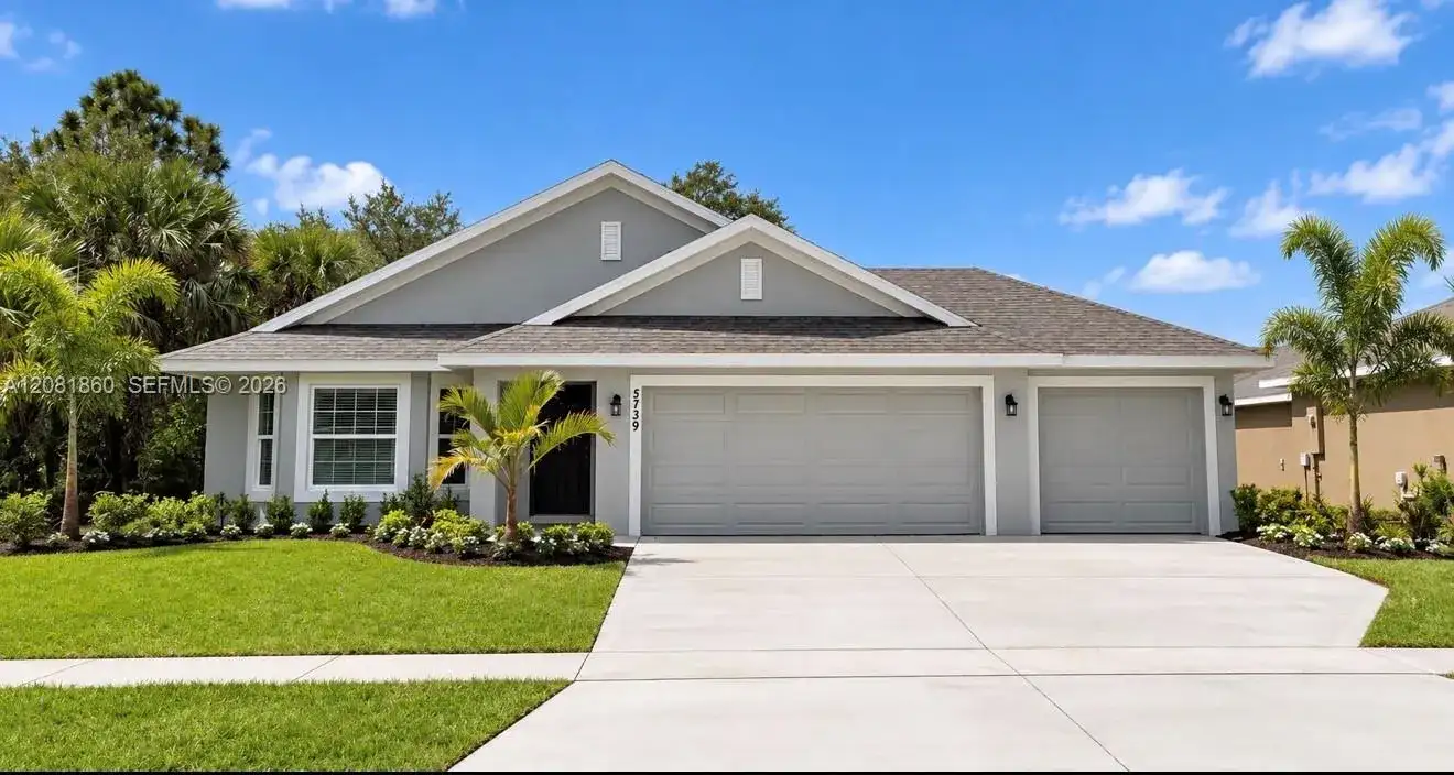 5739 Waterstone Blvd, Fort Pierce FL 34951 photo 2