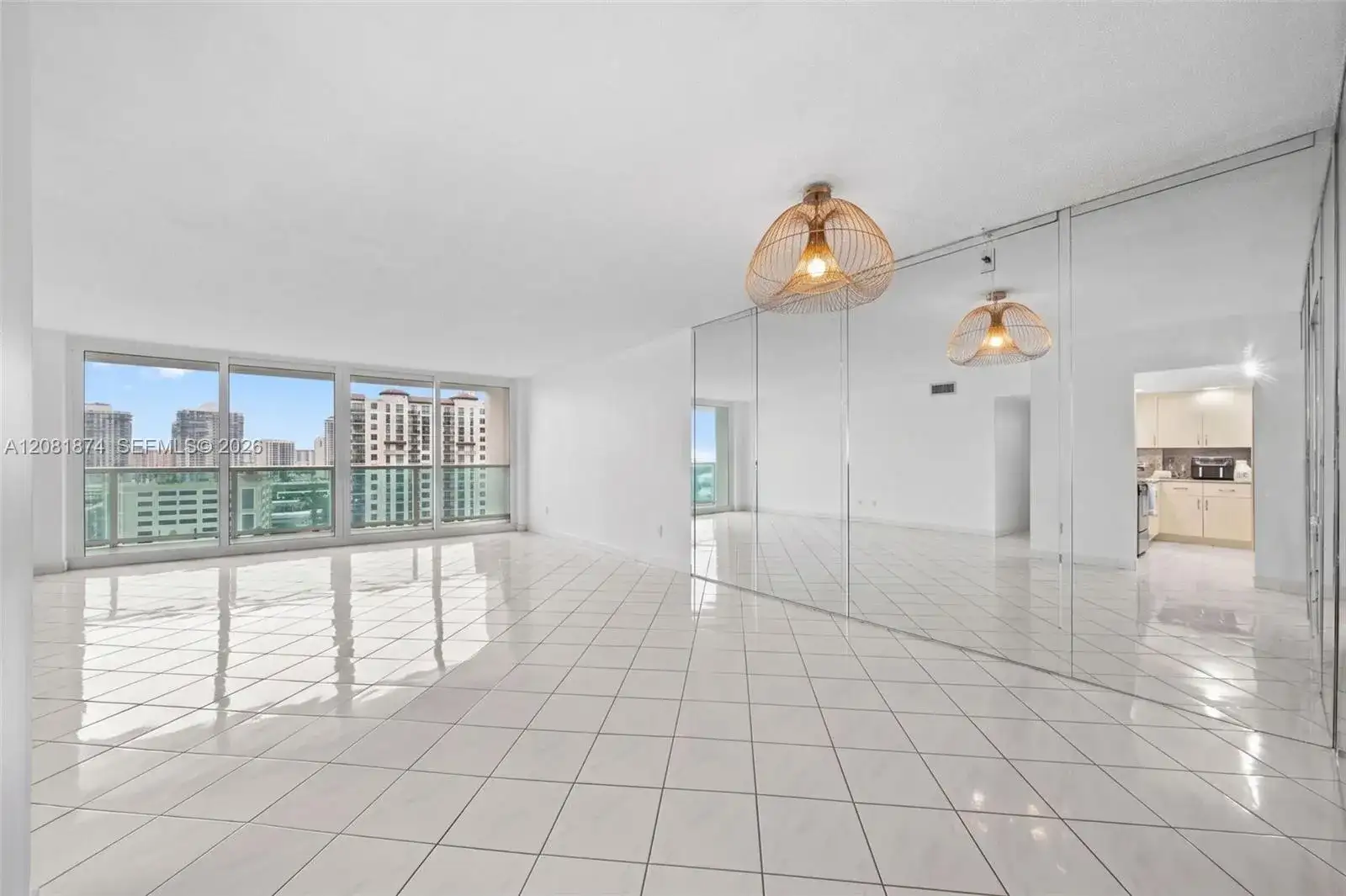 100 Bayview Dr # 1428, Sunny Isles Beach FL 33160 photo 2