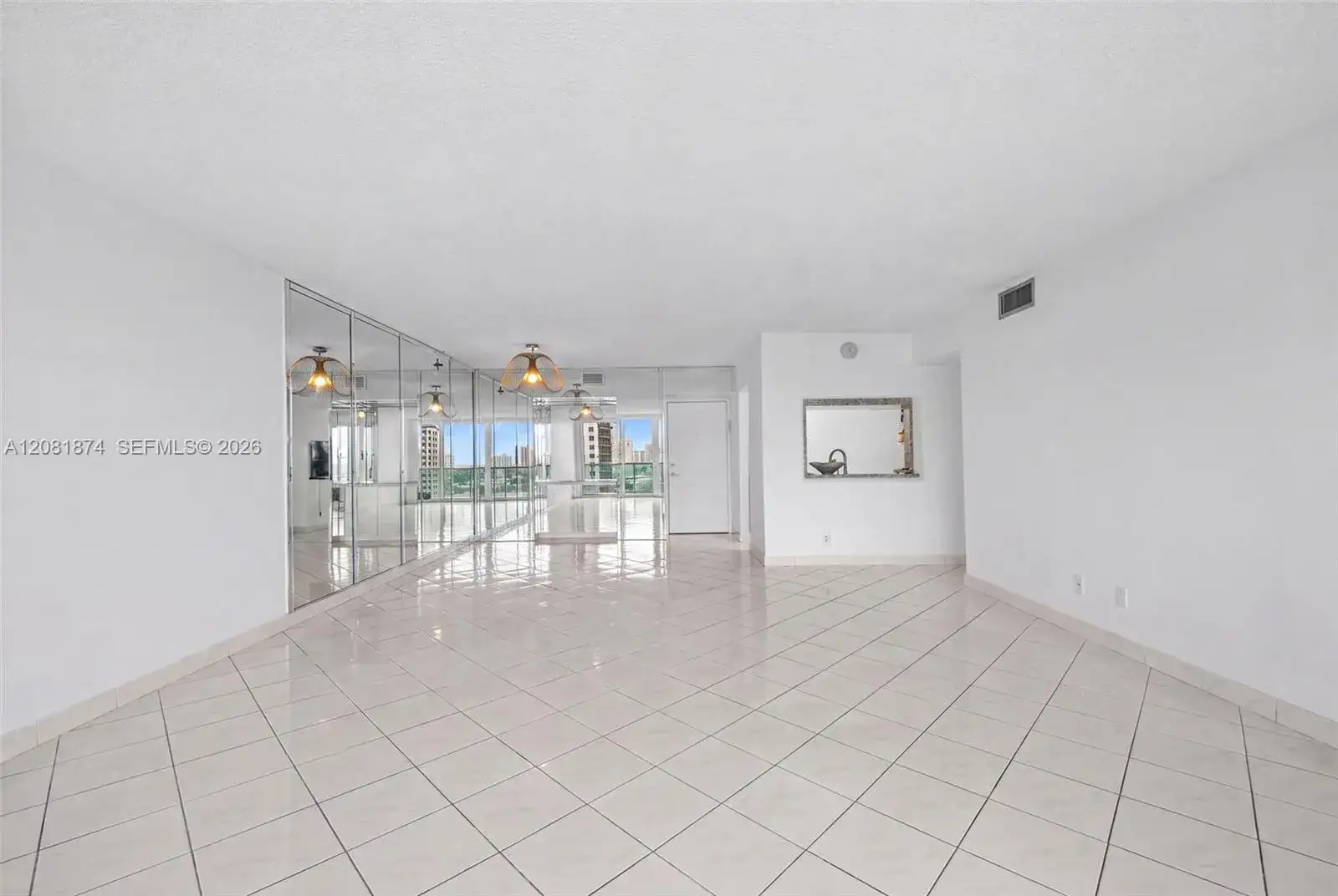 100 Bayview Dr # 1428, Sunny Isles Beach FL 33160 photo 3