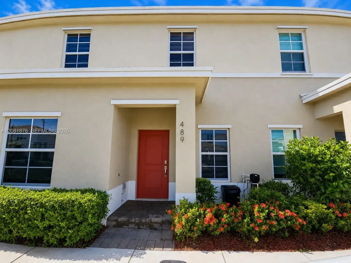 489 NE 4th St, Florida City FL 33034 photo 2
