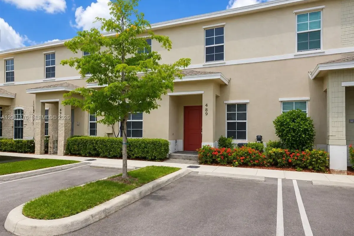 489 NE 4th St, Florida City FL 33034