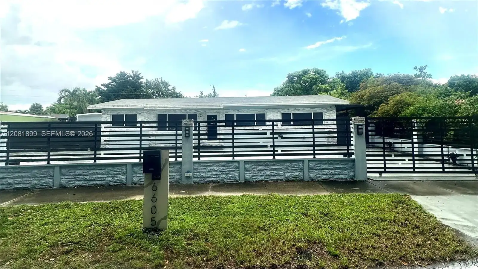 6605 W 6th Ave # 0, Hialeah FL 33012