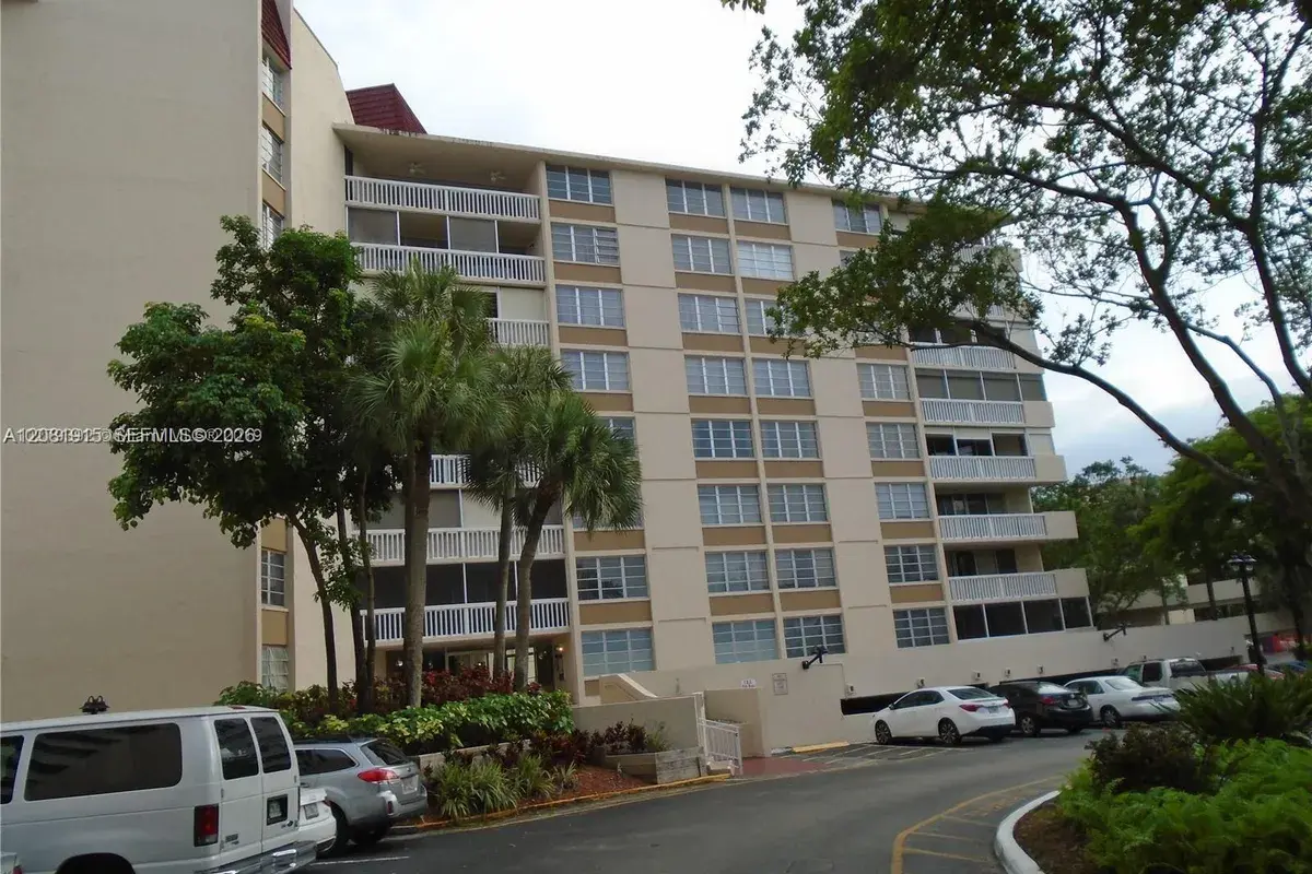 6921 Environ Blvd # 4P, Lauderhill FL 33319