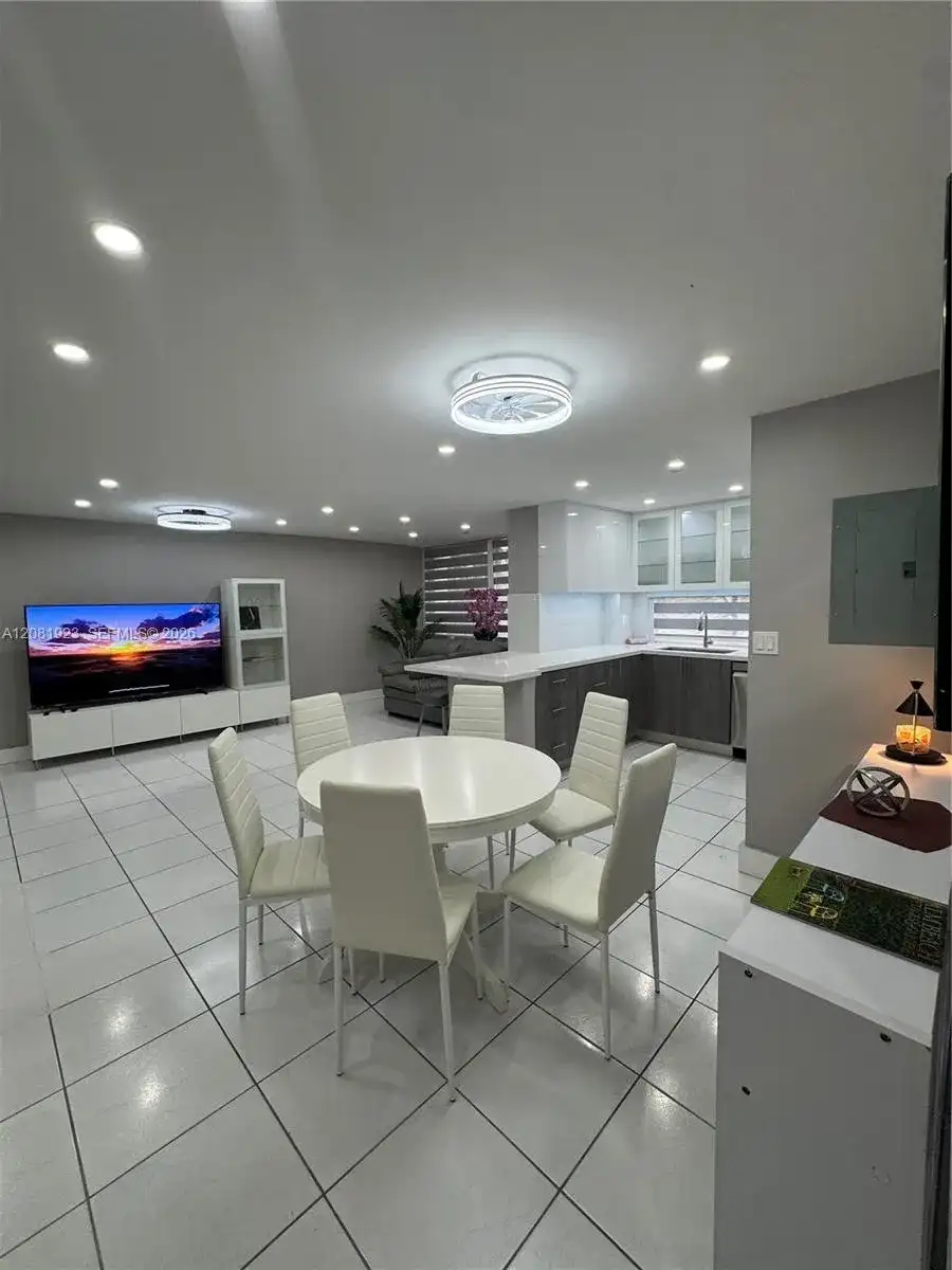 17011 N Bay Rd # 106, Sunny Isles Beach FL 33160
