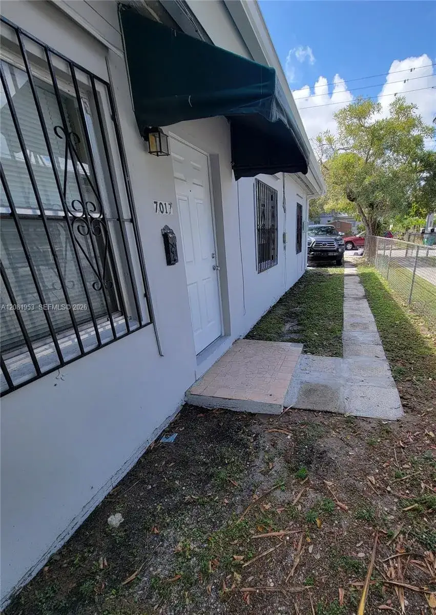 7015 NW 4th Ct # 7017, Miami FL 33150